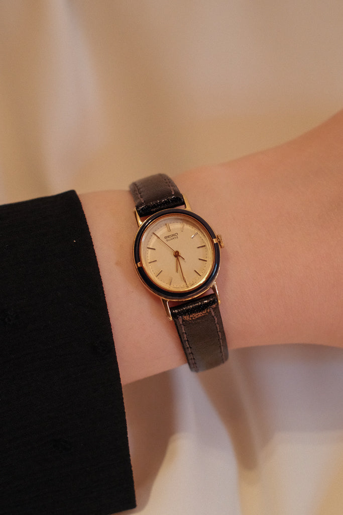 Vintage Seiko Ladies Gold Watch with Black Enamel/Lacquer Bezel on Leather Strap
