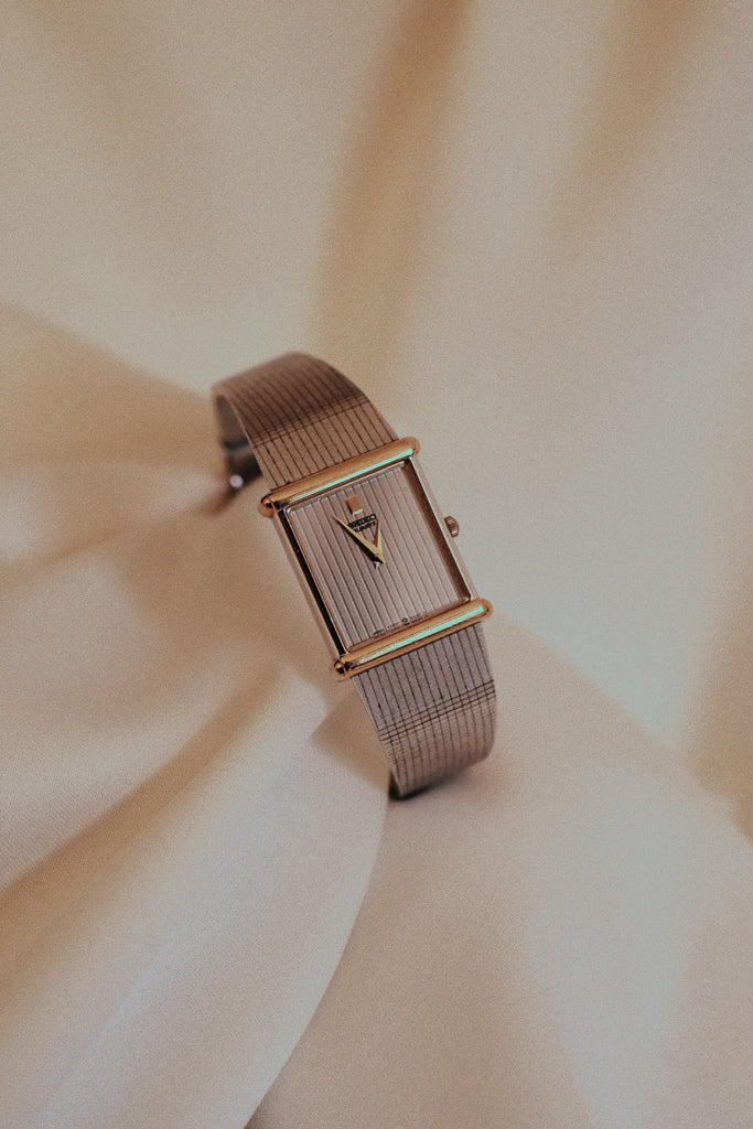 Vintage Ladies Seiko Two-Tone Watch with Silver Striped Dial