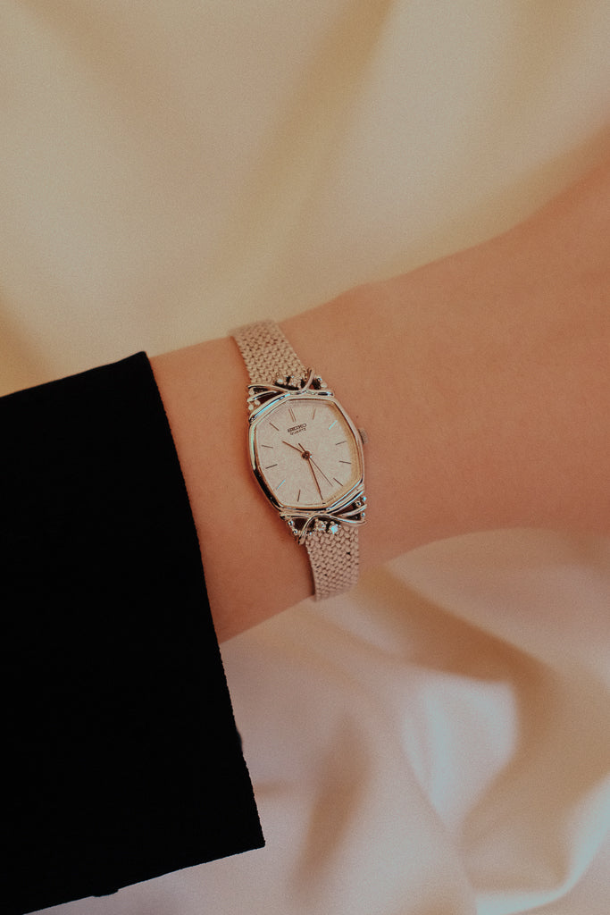 Vintage Ladies Seiko Silver Art Deco Watch with Gems