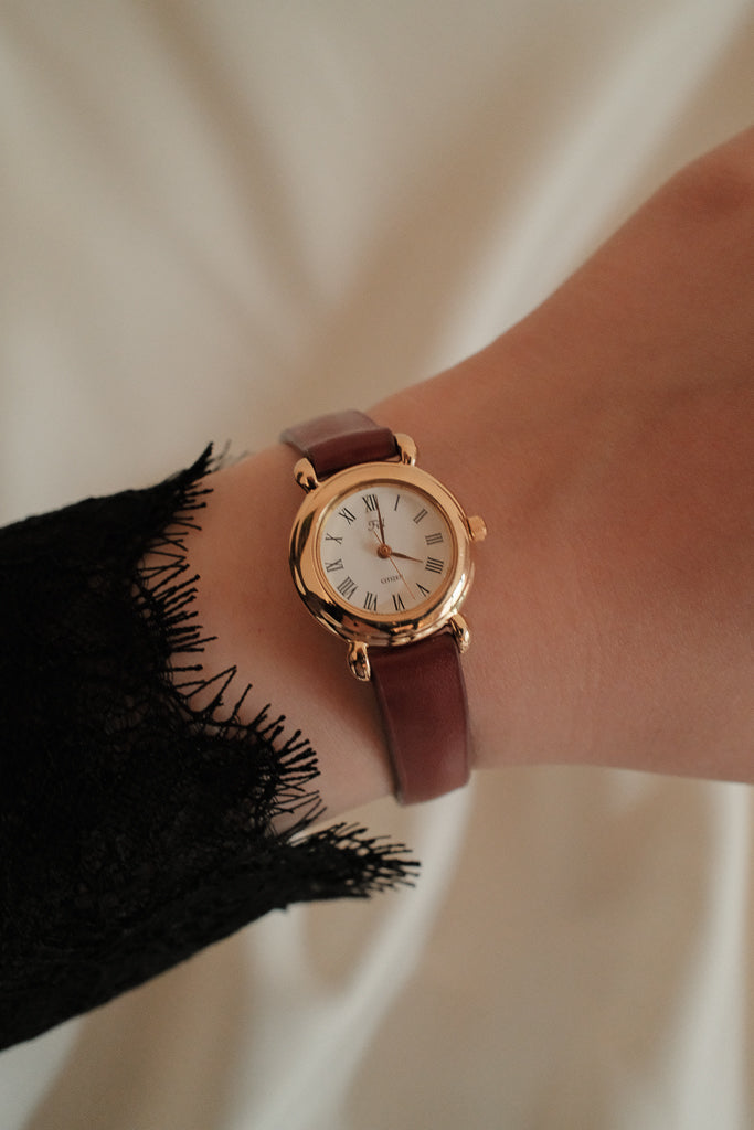 Vintage Citizen Fill Ladies Classic Roman Dial Watch on Red Leather Strap