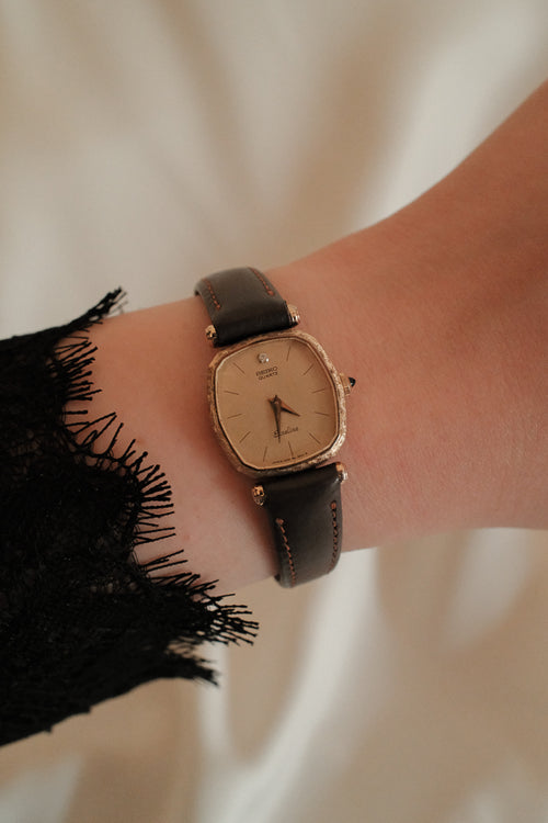 Vintage Seiko Exceline Ladies Gold Dress Watch with Brown Leather Strap