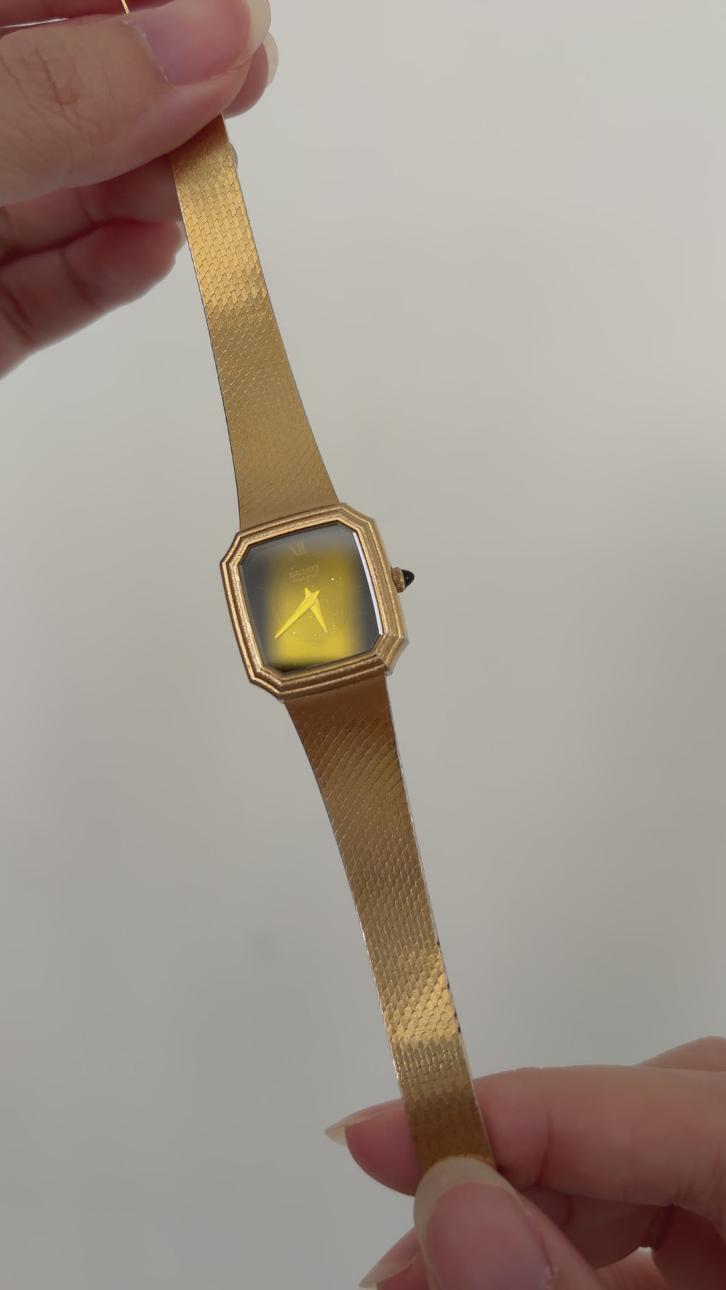 *Rare* Vintage Seiko Ladies Gold Stepped Bezel Watch with Onyx and Amethyst Dial