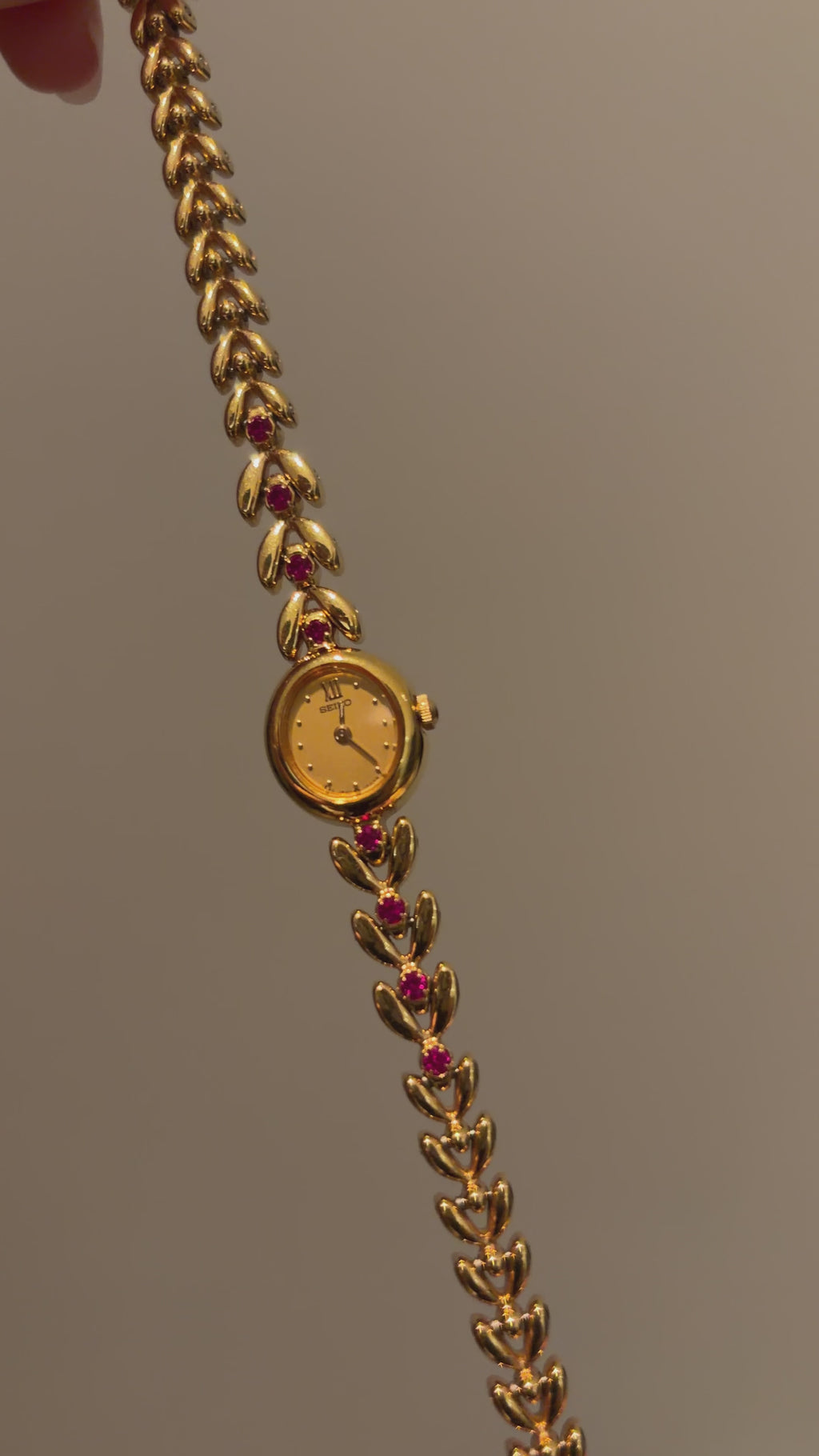 Vintage Seiko Ladies Petite Gold Bracelet Watch with Rubies